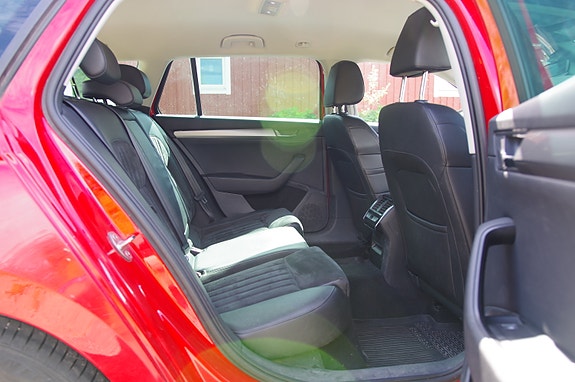 Skoda Superb 10 of 17