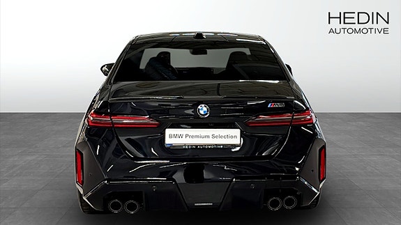 BMW M5 7 of 9
