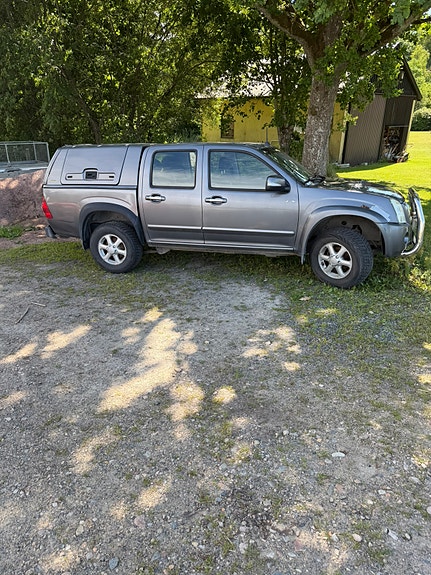 Isuzu D-max 3 of 5
