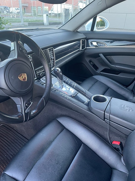 Porsche Panamera S 6 of 13
