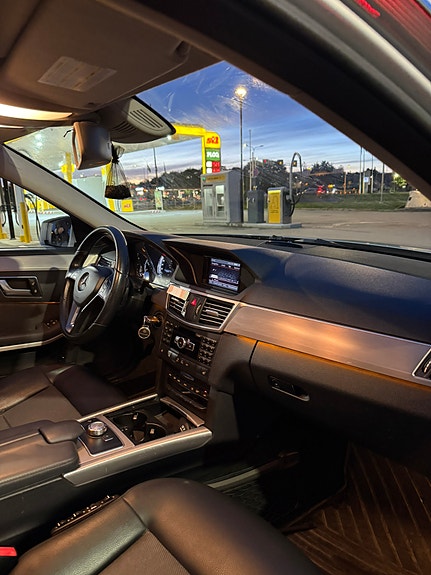 Mercedes-Benz E220 6 of 19