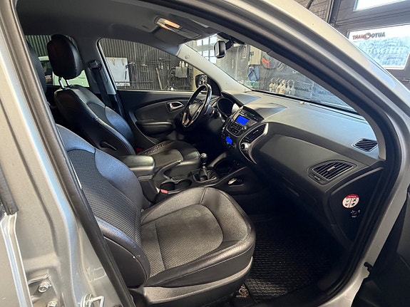 Hyundai ix35 8 of 14