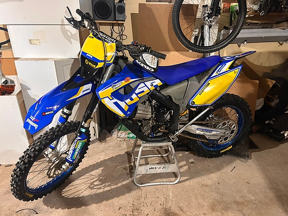 Husaberg FE 390 2 of 4