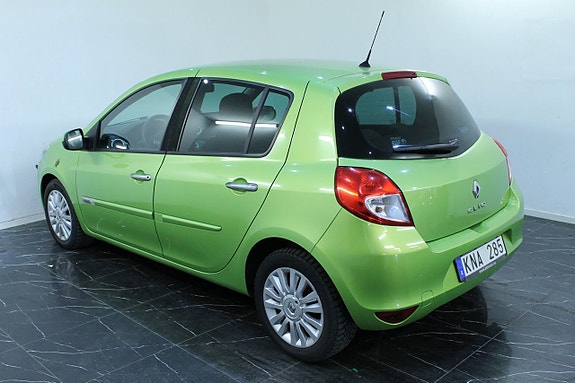 Renault Clio 7 of 9