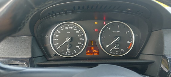 BMW 525d 8 of 12