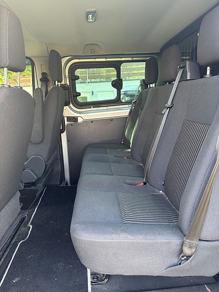 Ford Transit Custom 5 of 5