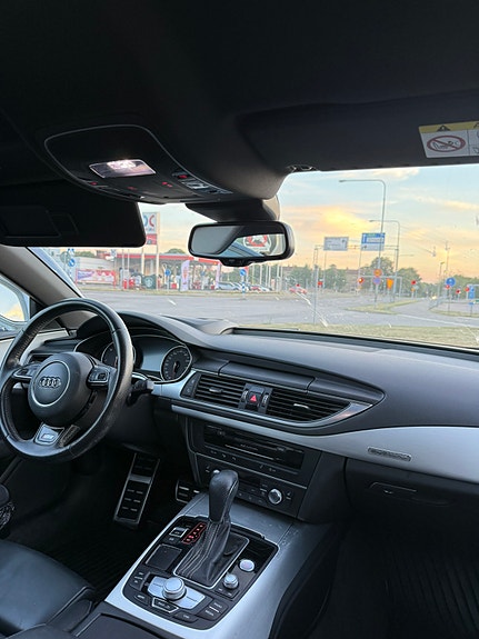 Audi A7 4 of 5