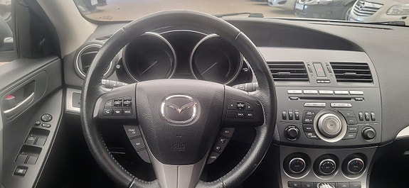 Mazda 3 11 of 14
