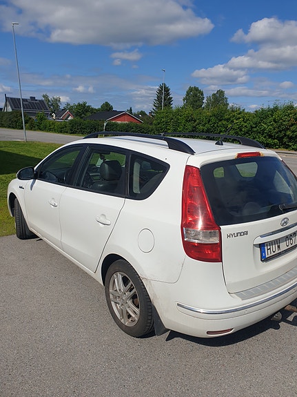Hyundai i30 3 of 3