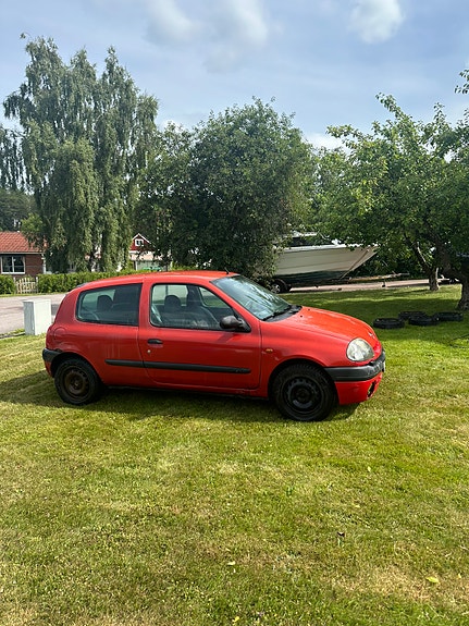 Renault Clio 3 of 5