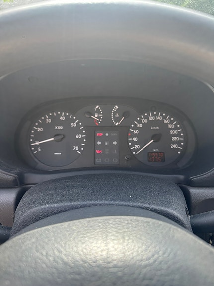 Renault Clio 10 of 11