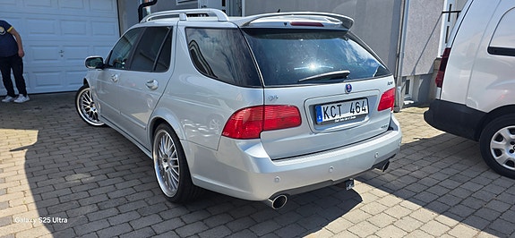 Saab 9-5 2 of 5
