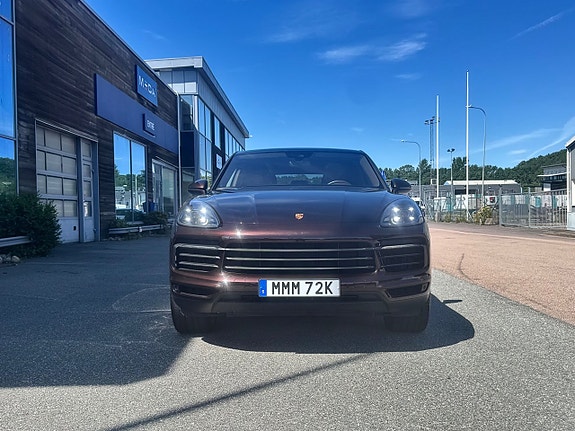 Porsche Cayenne 4 of 23