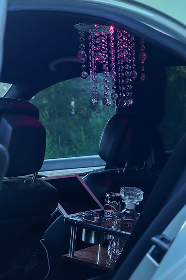 Mercedes-Benz E320 3 of 5