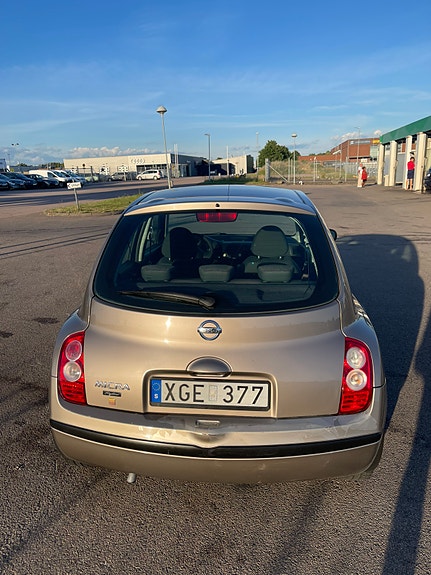 Nissan Micra 6 of 10