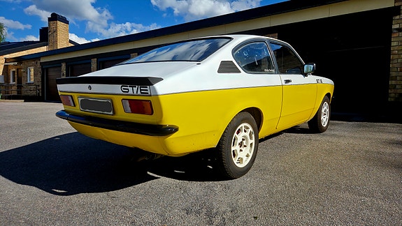 Opel Kadett 3 of 5