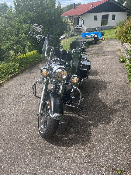 Harley-Davidson Road King FLHRI 5 of 5