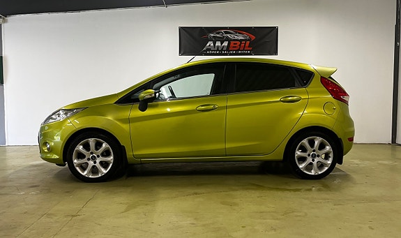 Ford Fiesta 2 of 5