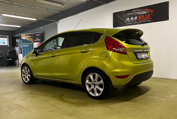 Ford Fiesta 3 of 5