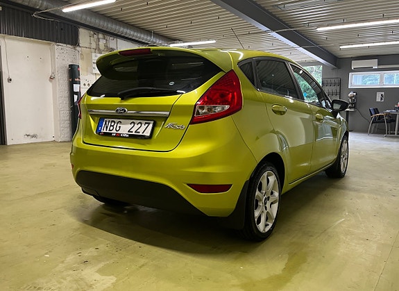 Ford Fiesta 4 of 5