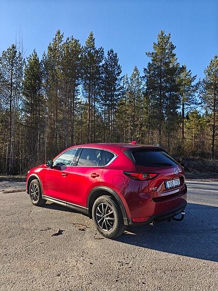 Mazda CX-5 3 of 9