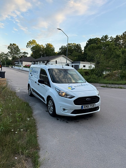 Ford Transit Connect 2 of 5