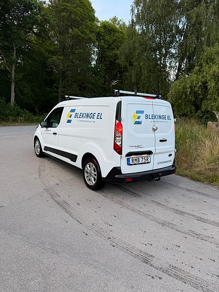 Ford Transit Connect 3 of 5
