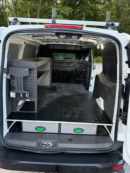 Ford Transit Connect 5 of 5