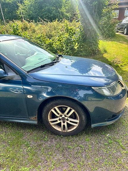 Saab 9-3 4 of 5