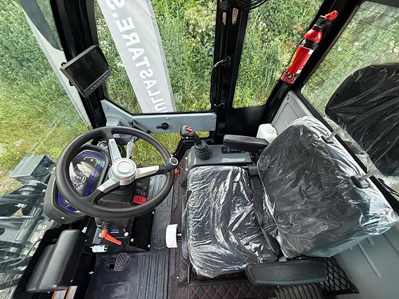 D'MACHINE 1150 – Kompakt hjullastare med hög lyftkapacitet 7 of 9