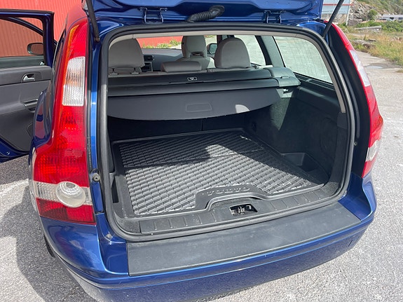 Volvo V50 5 of 5