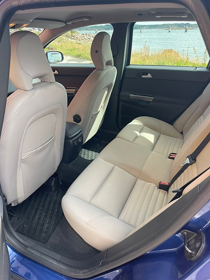 Volvo V50 4 of 5