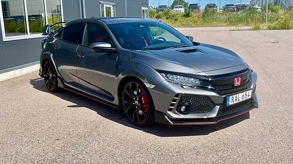 Honda Civic 2 of 5