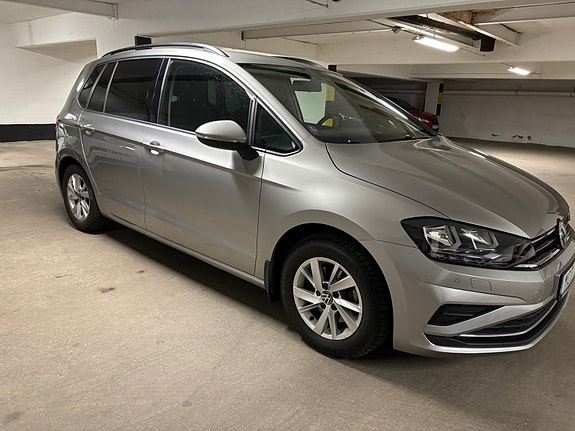 Volkswagen Golf Sportsvan 5 of 5