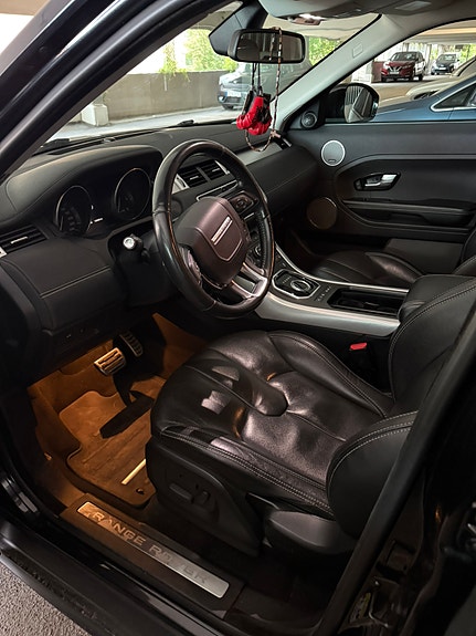 Land Rover Range Rover Evoque 6 of 15