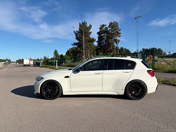BMW M140i 5 of 5