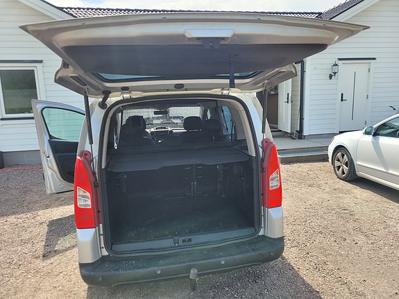 Peugeot Partner Tepee 3 of 5