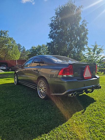 Volvo S60 5 of 18