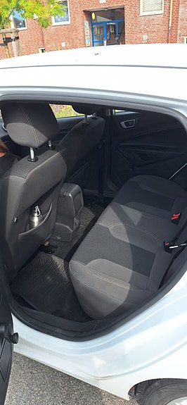 Ford Fiesta 7 of 7