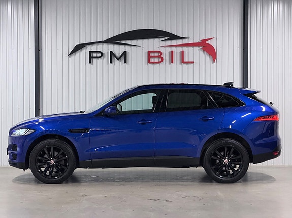 Jaguar F-PACE 6 of 30