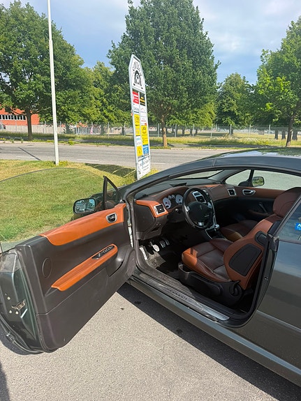 Peugeot 307 CC 6 of 10