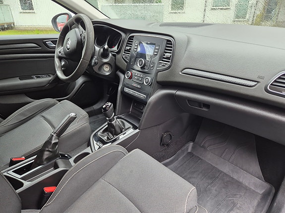 Renault Megane IV 9 of 10