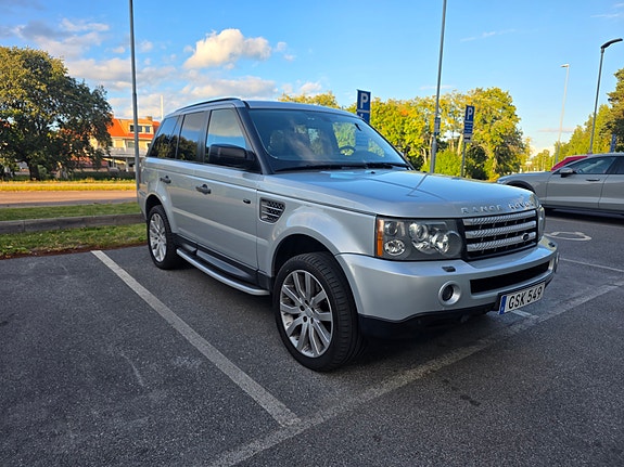 Land Rover Range Rover Sport 3 of 10