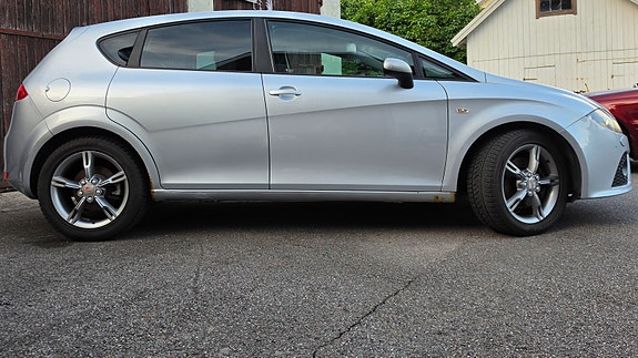 Seat Leon 5 of 5