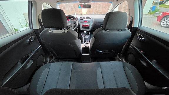 Seat Leon 9 of 11