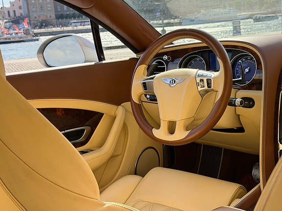 Bentley Continental GT 4 of 5