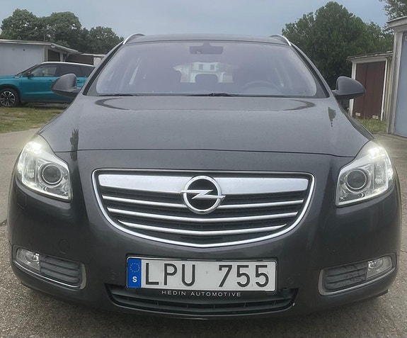 Opel Insignia 4 of 5