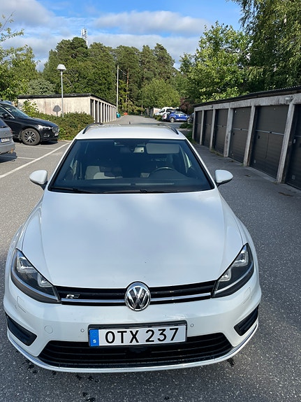 Volkswagen Golf VII 3 of 5