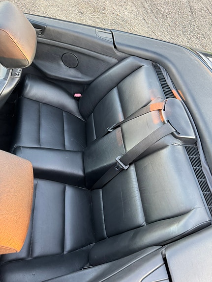 BMW 318i 11 of 12
