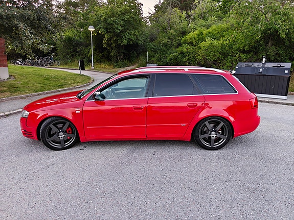 Audi A4 6 of 14